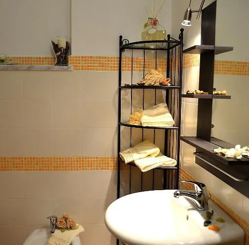 Oda ve Kahvaltı New Royal 3*