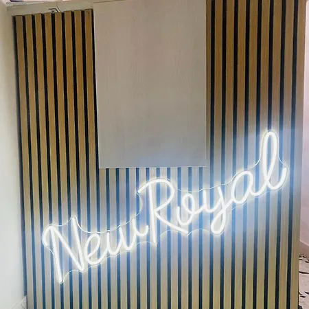 New Royal Bed & Breakfast